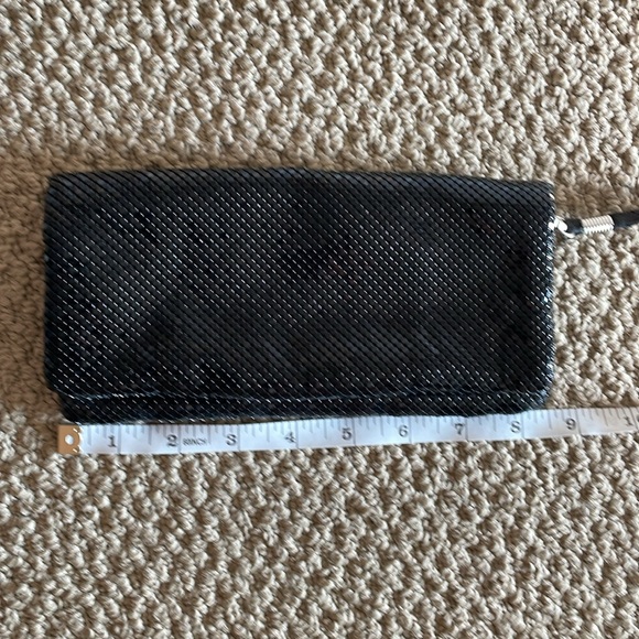 Black mesh wristlet - Picture 8 of 8